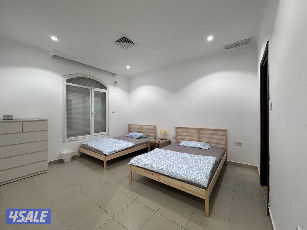 لا يوجد لا سنوي ولا شهري11