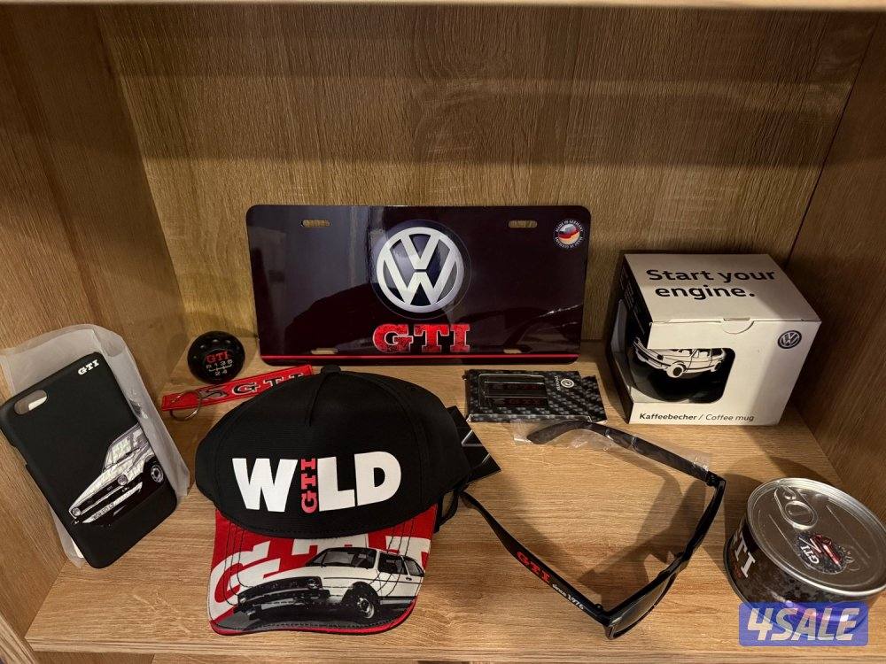 للبيع مجموعة كلاسيكية لسيارة فولكس واجن قولف GTI ( الجيل الأول )0