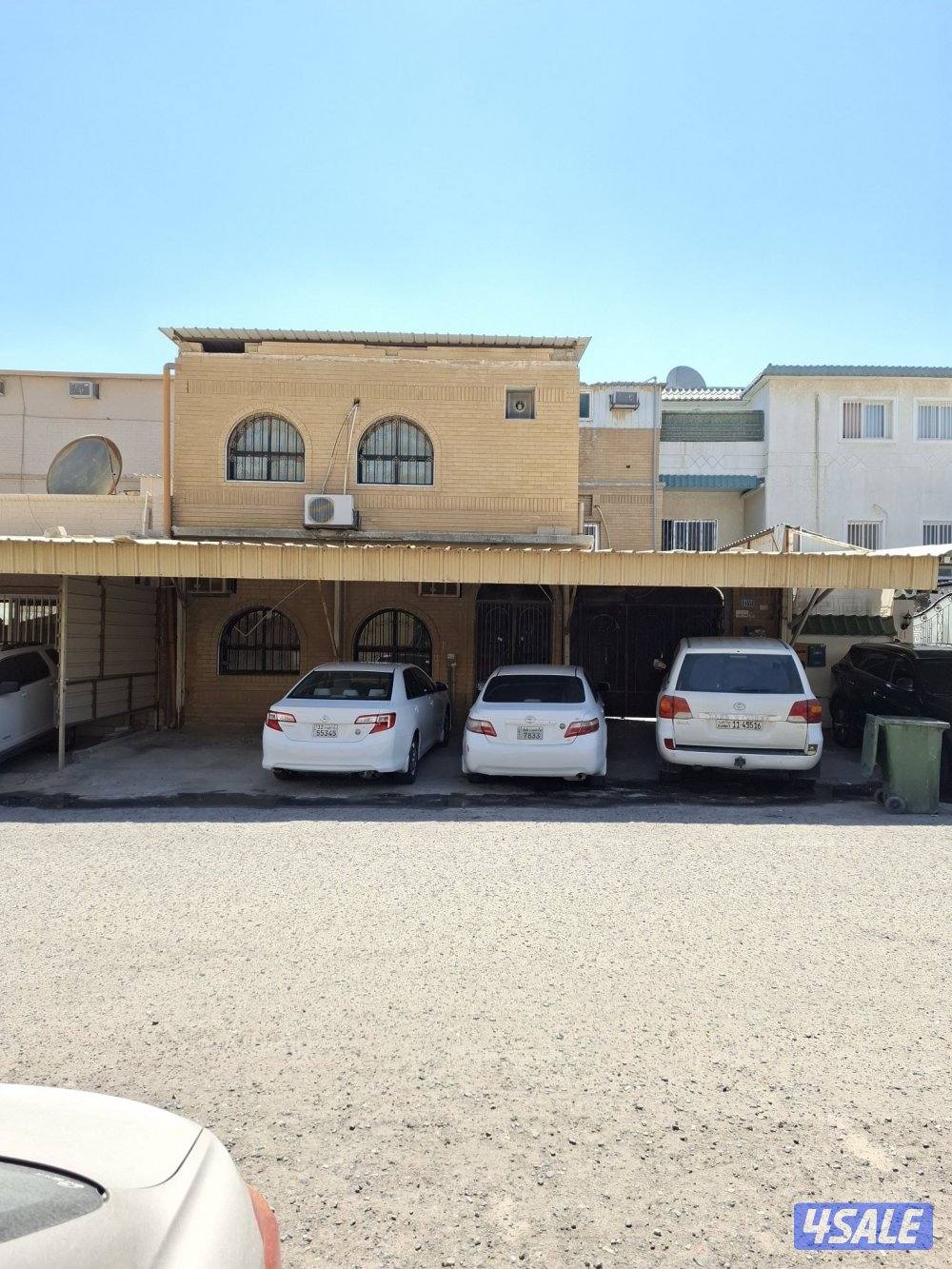 للبيع بيت في الاحمدي0