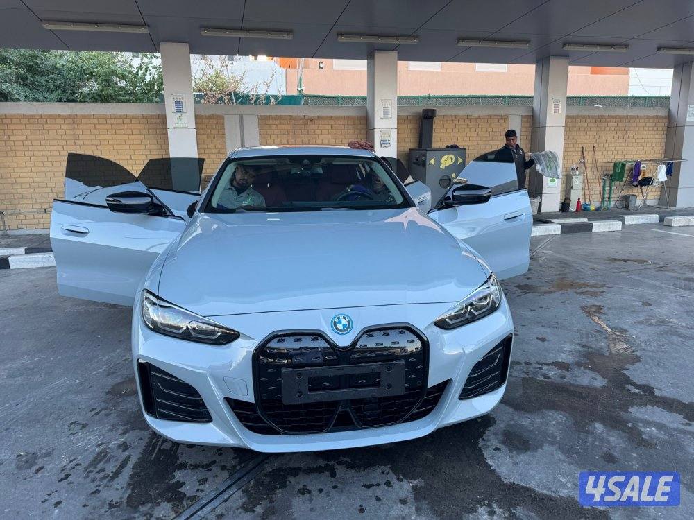 سيارة كهربائية بالكامل I4 e drive electricity0