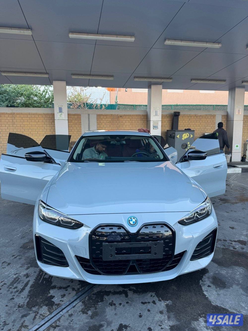 سيارة كهربائية بالكامل I4 e drive electricity10