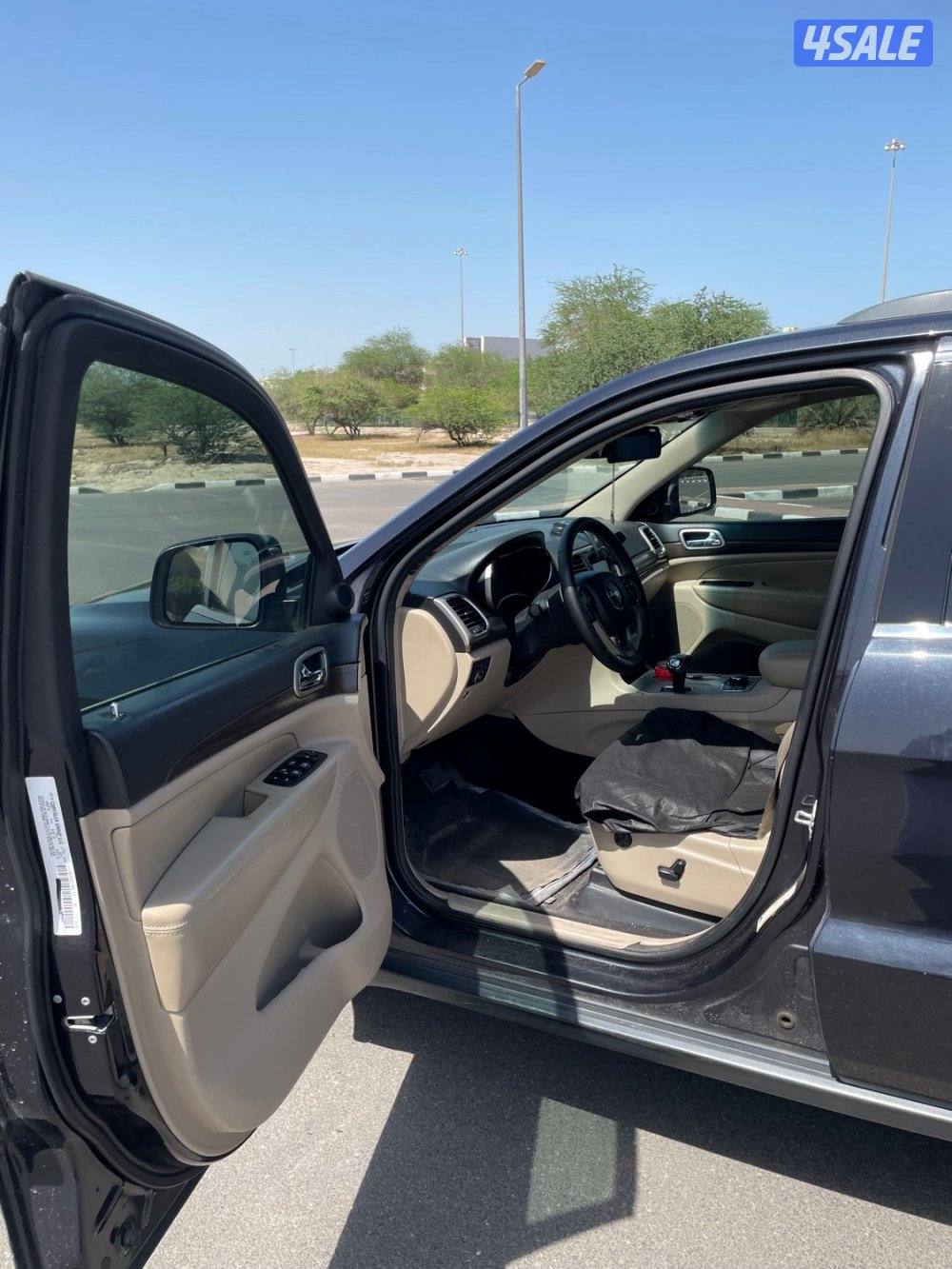 Grand Cherokee Laredo 2014 - جيب قراند شيروكي موديل 20146