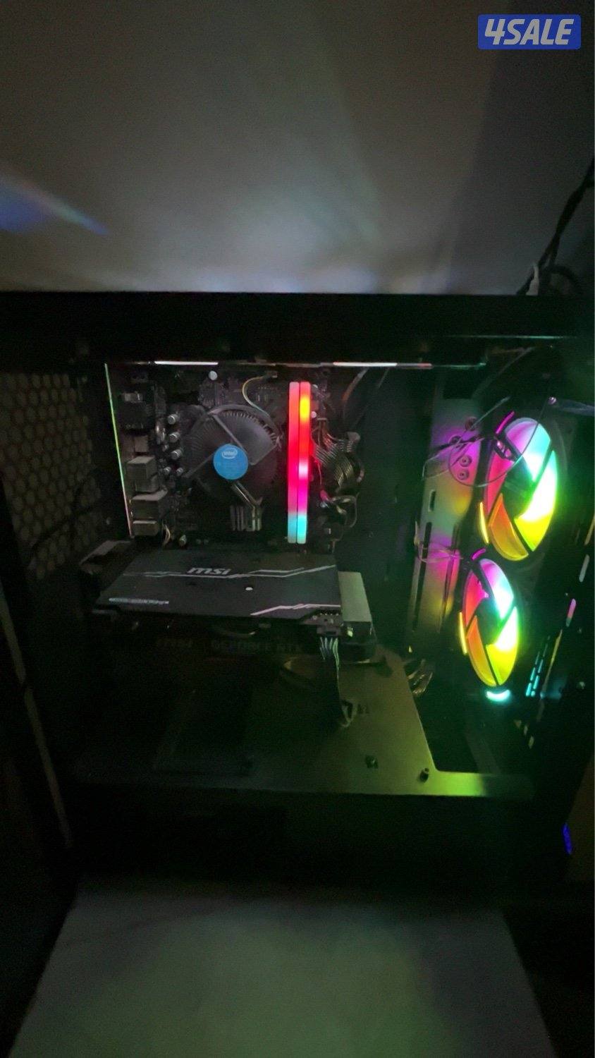 بي سي قيمنق وطاوله وكرسي3