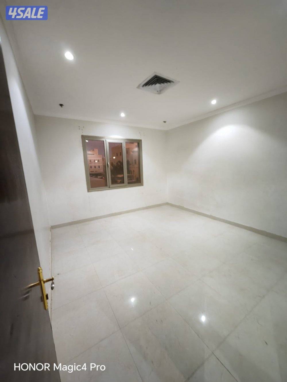 للإجار شقة ثلاث غرف سعد العبدالله قطعه 3 ( المالك )5