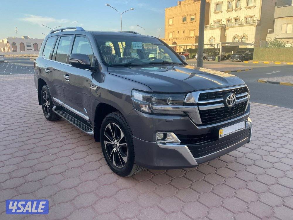 لاندكروزر ٢٠٠٩ مجدد داخل وبره ٢٠٢١0