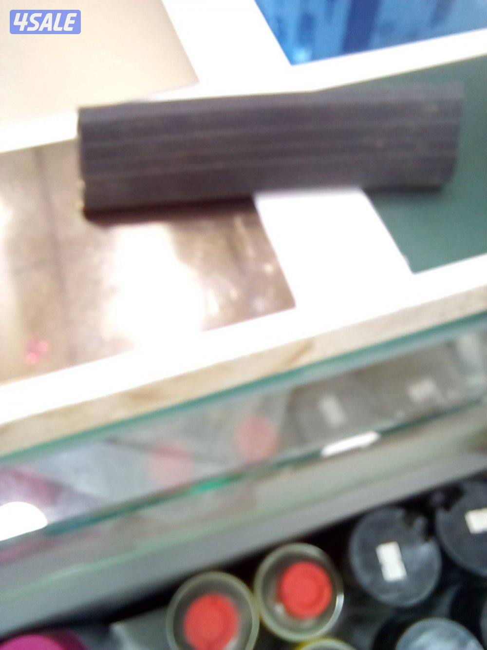 تصليح طاولات كراسي مكتب صالونات استرخاء جميع محافظات3