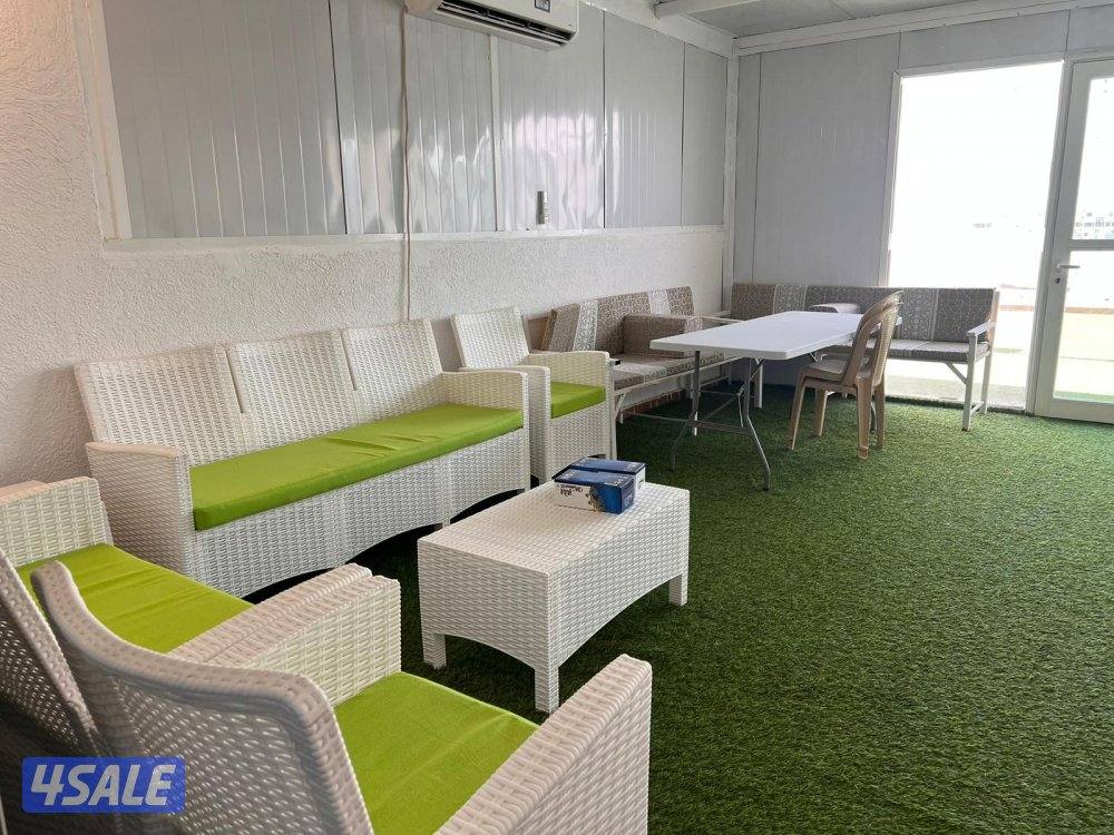 للبيع شقه مطله علي الخور وعلي حمام السباحه3