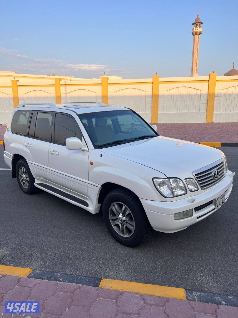 للبيع جيب لكزس1