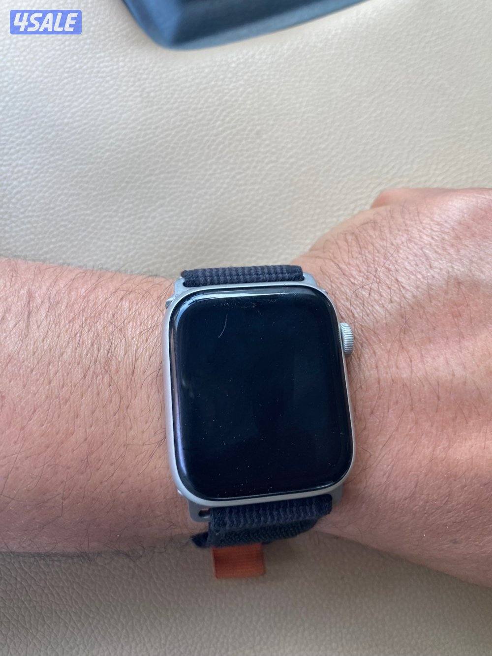 للبيع ساعه ابل 4 مقاس 441