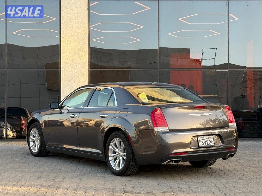 CHRYSLER C300 _20223