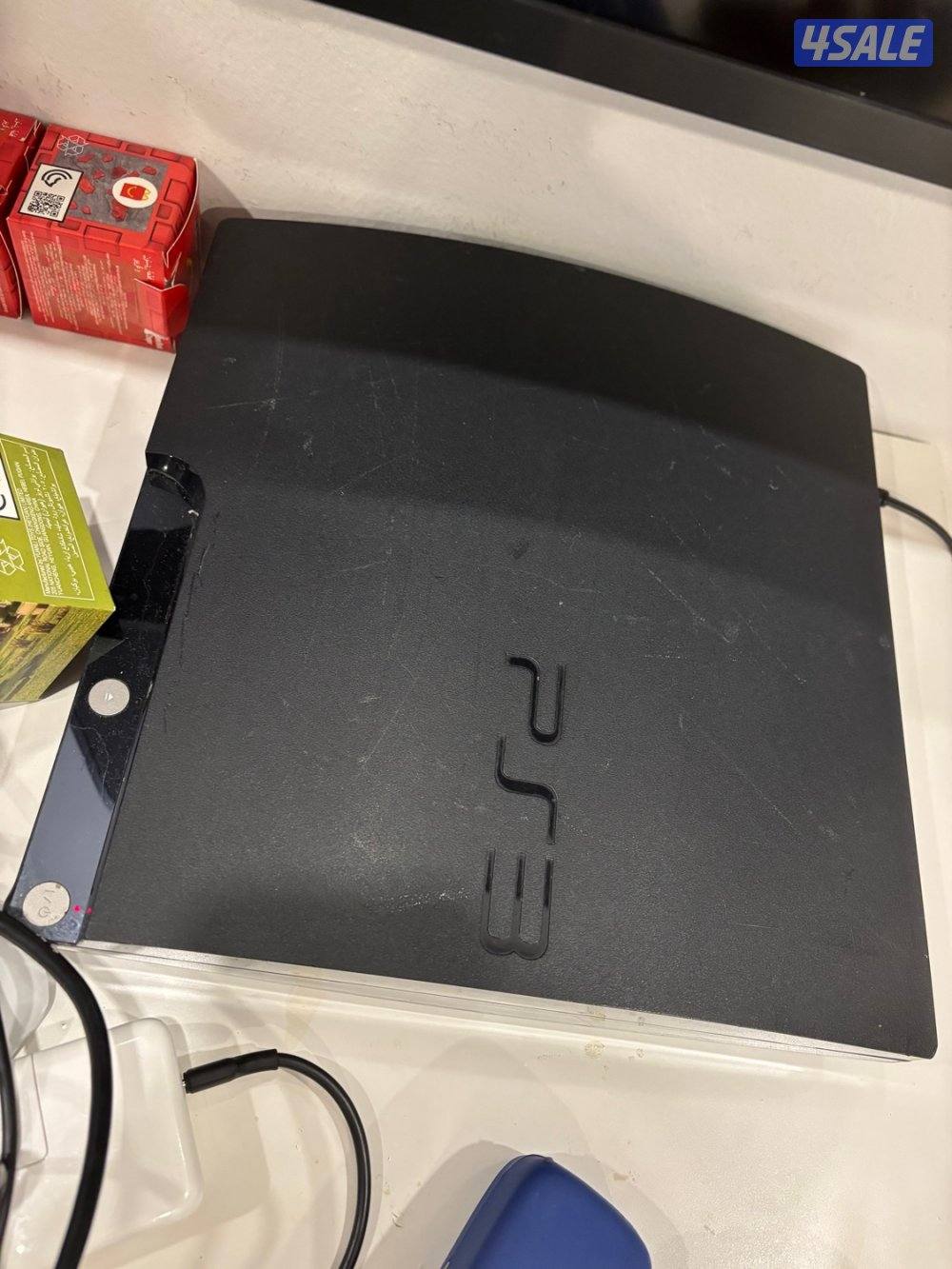 سوني ٣ مهكرة مع يده2