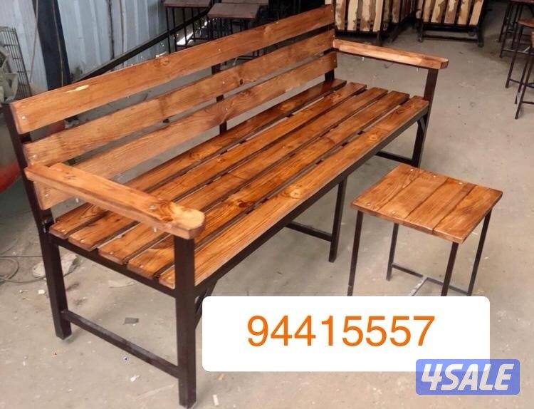 كراسي حديد ويوجد خشب5