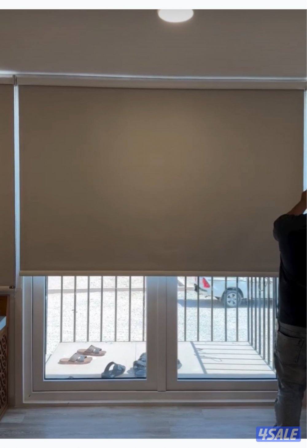 تفصال ستائر رول عازل الحراره والشمس المتر المربع 8 دنانير3