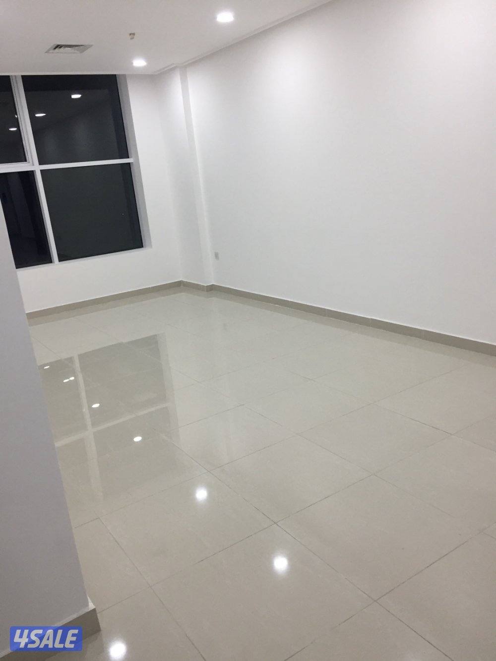 للايجار شقه في المهبوله في برج المنار على البحر مباشره صف اول ،5