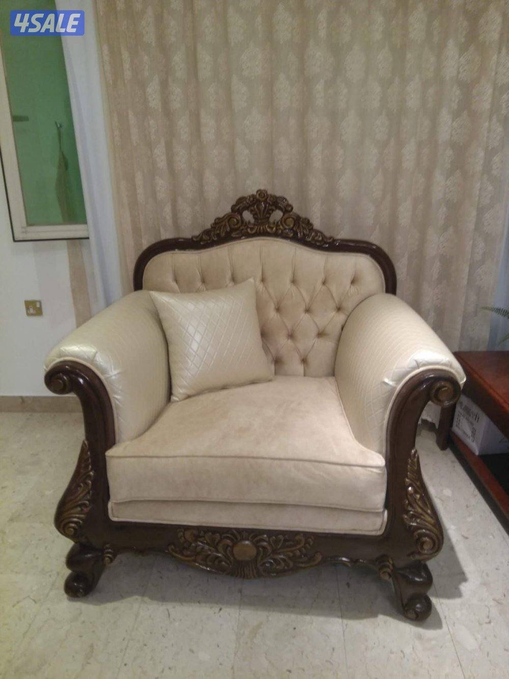 تنجيد وتلبيس الأثاث والستائر المنزلي والمطاعم و الكافيهات و الصالونات11