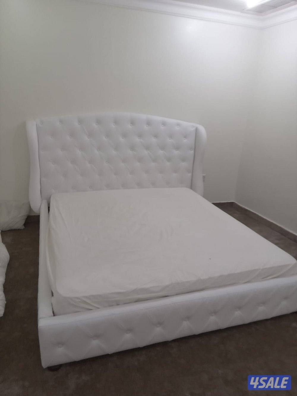 تنجيد وتلبيس الأثاث والستائر المنزلي والمطاعم و الكافيهات و الصالونات14