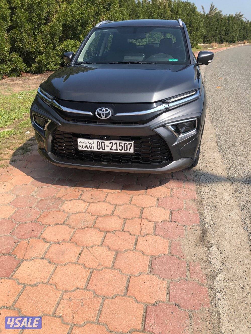 للبيع تويوتا اوربان كروزر0