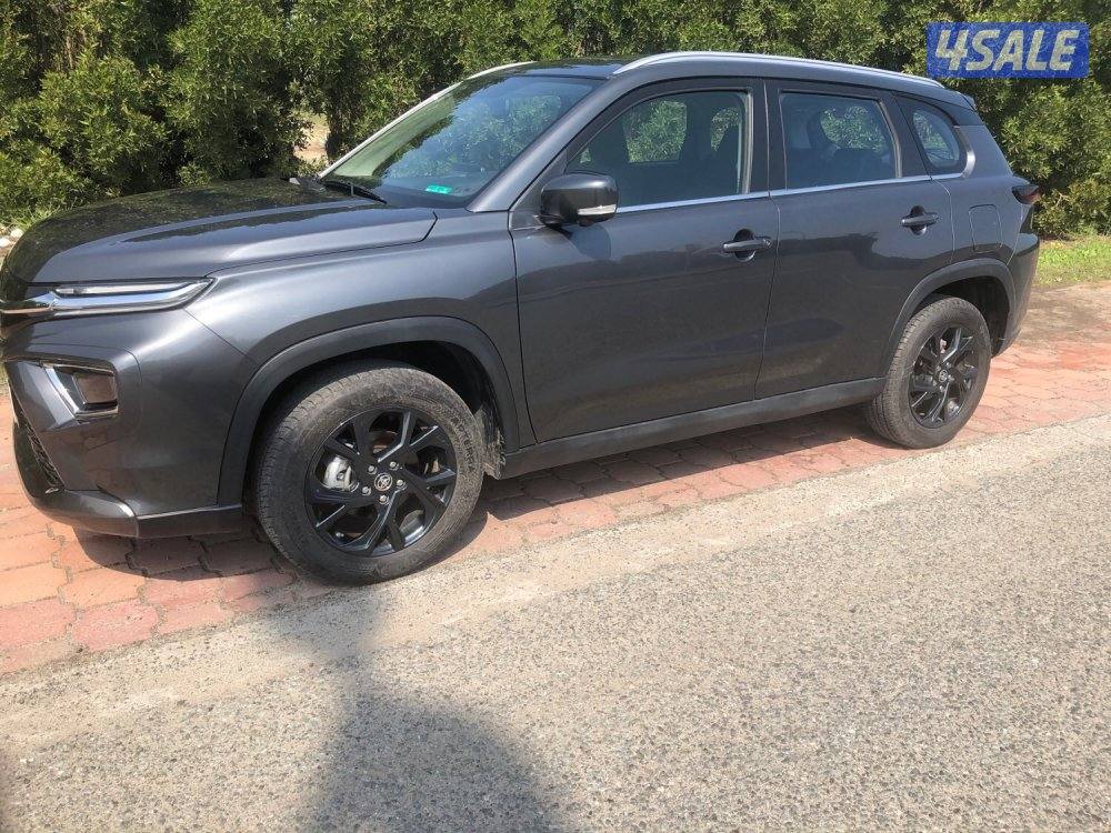 للبيع تويوتا اوربان كروزر3