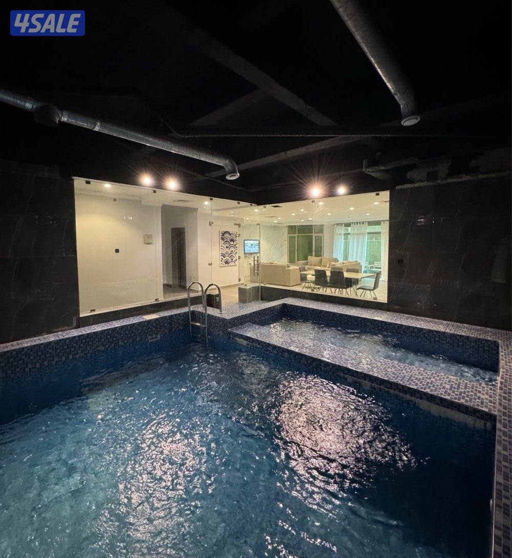 للبيع شاليه ثلاث ادوار مسبح داخلي4