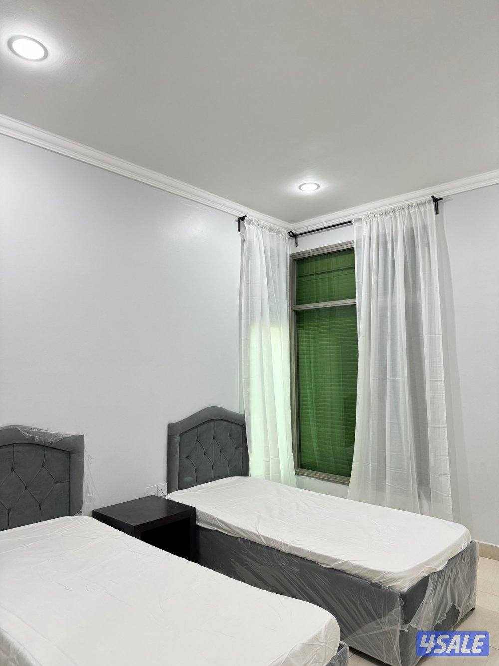 للبيع شاليه ثلاث ادوار مسبح داخلي9