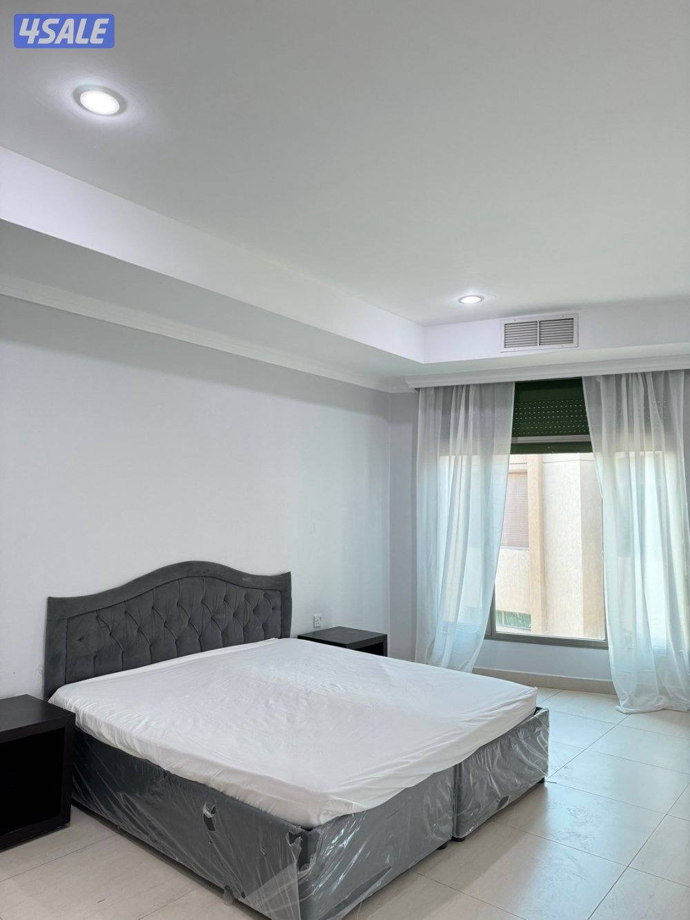 للبيع شاليه ثلاث ادوار مسبح داخلي11