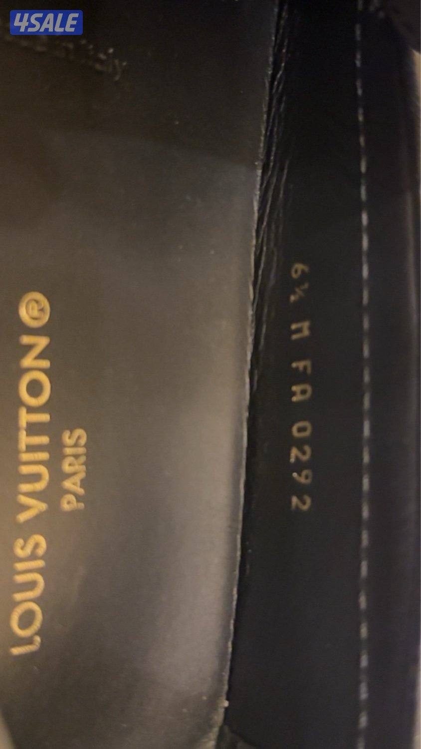 حذاء LV شبه جديد2