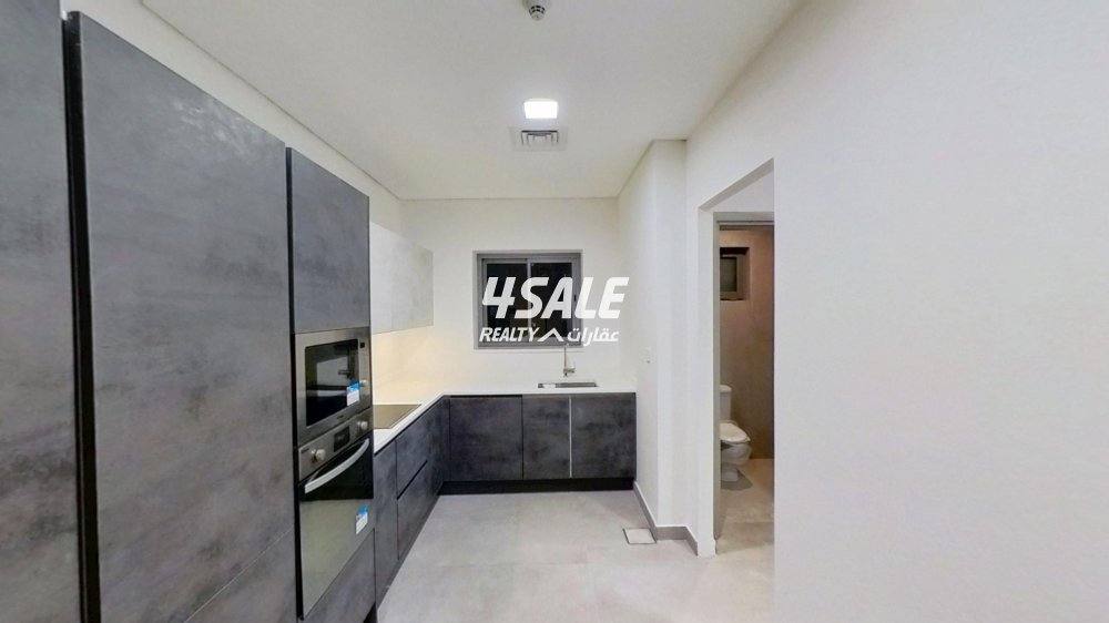 للايجار شقة مودرن راقية في مع اطلالة بحرية بالشعب البحرى مساحة ١٥٠ متر2