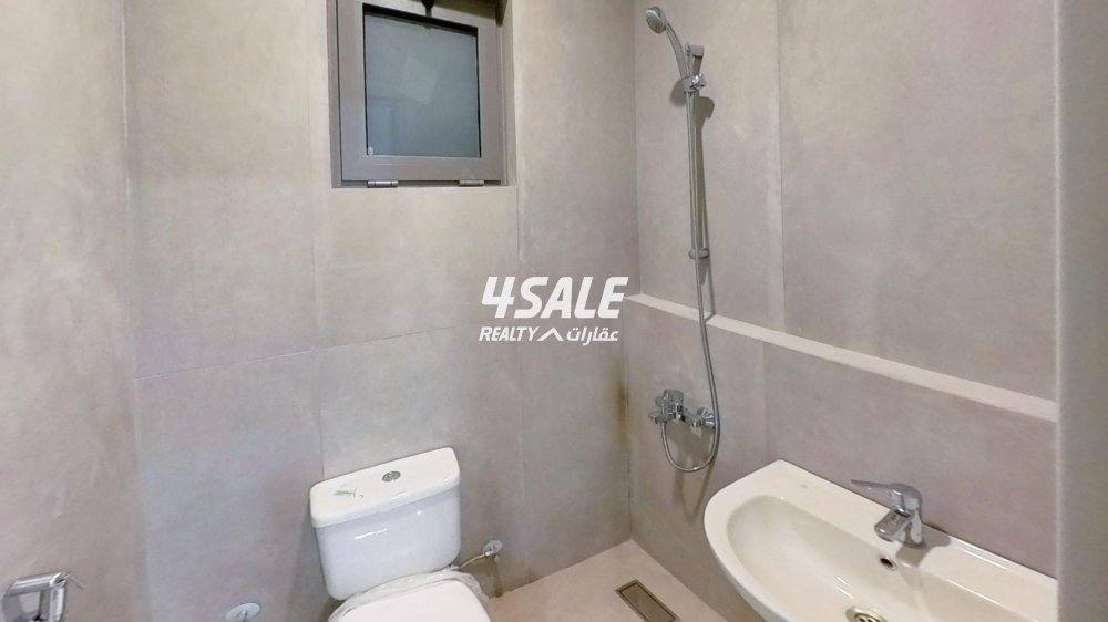 للايجار شقة مودرن راقية في مع اطلالة بحرية بالشعب البحرى مساحة ١٥٠ متر6