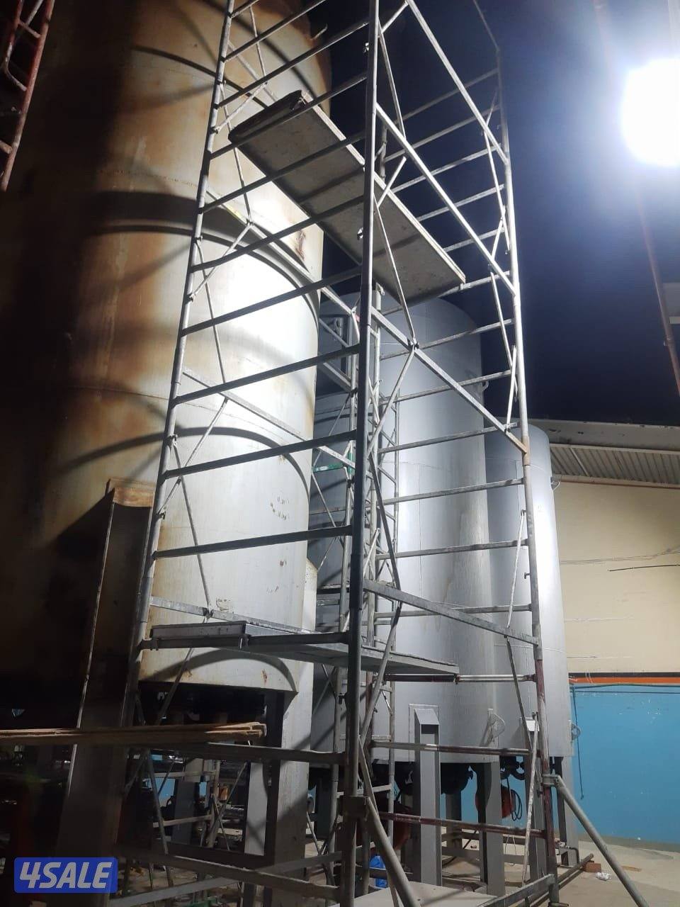 تاجير وبيع سقاله حديد والمونيوم خشب6