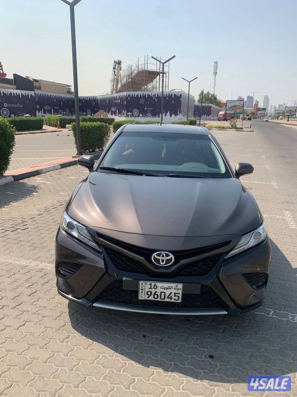 كامري ٢٠١٩ SE Sport أعلى مواصفات بحالة الوكالة مالك اول ممشى ٦٢ الف0