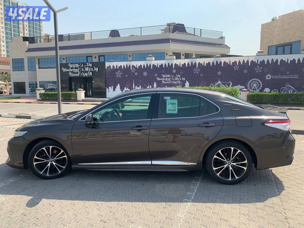 كامري ٢٠١٩ SE Sport أعلى مواصفات بحالة الوكالة مالك اول ممشى ٦٢ الف1