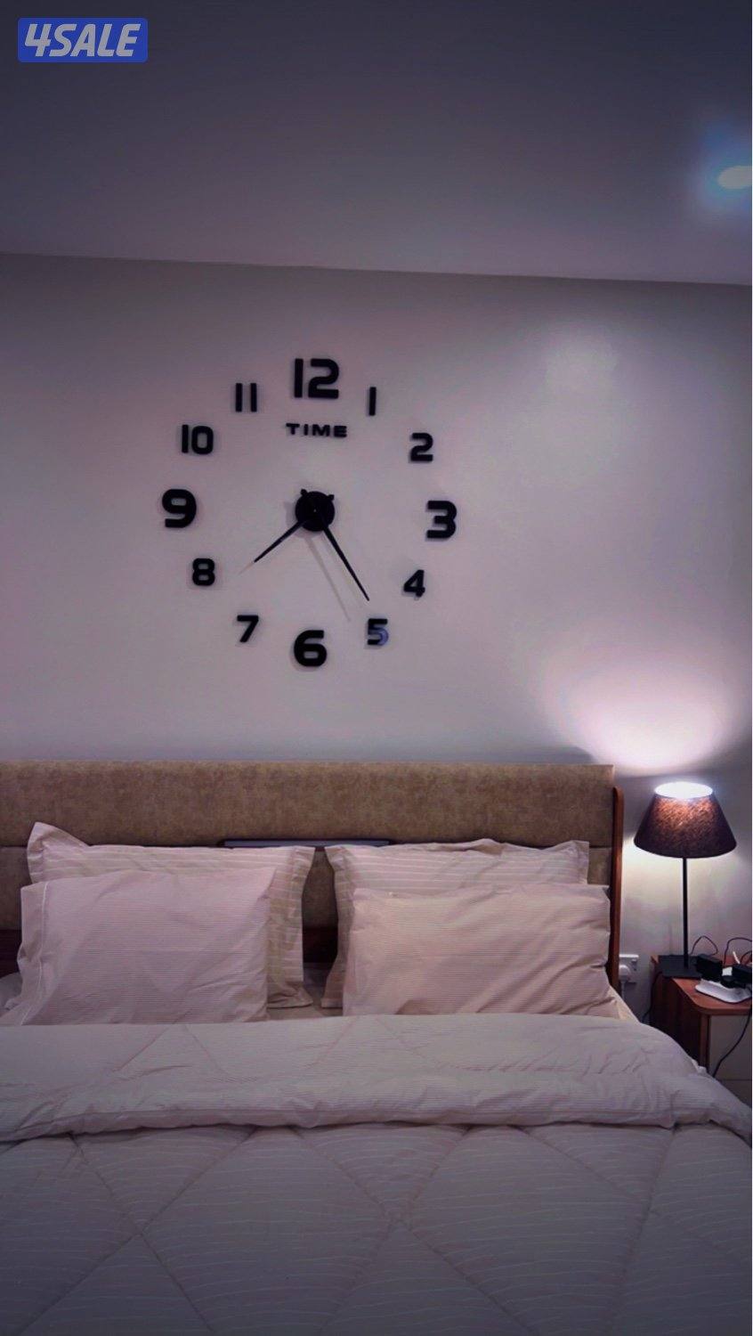 ساعات حائط ثري دي8