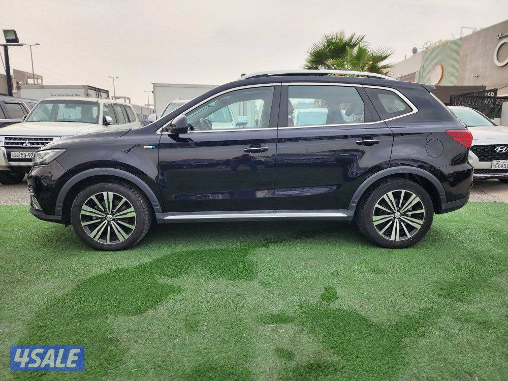 إم جي RX5 موديل 2022 صبغ الوكالة عداد 131 ألف بانوراما شرط الفحص3