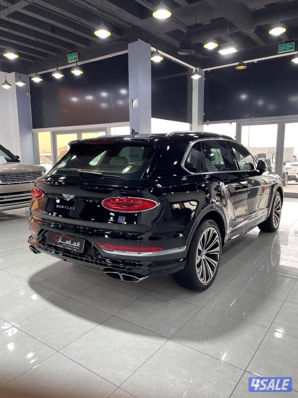 بنتلي بينتايجا V8 موديل 2021 ماشي 14 الف3