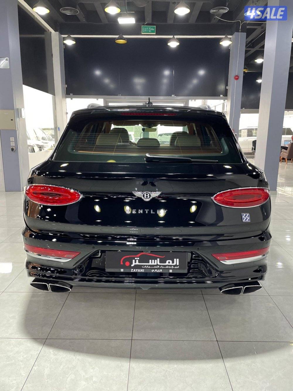 بنتلي بينتايجا V8 موديل 2021 ماشي 14 الف4