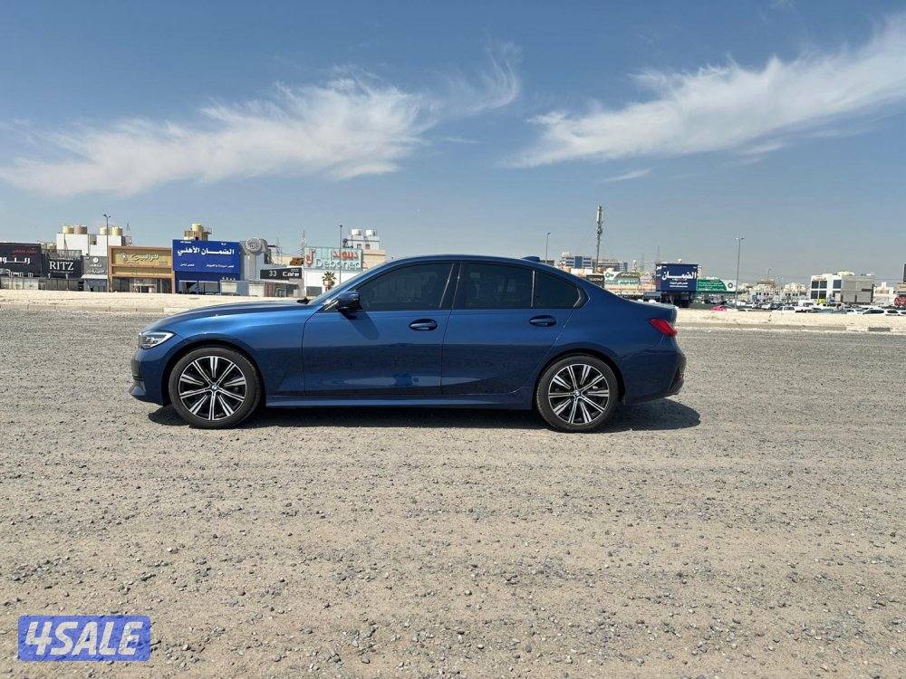 بي ام 320i موديل ٢٠٢١ الفل بحالة الوكالة3