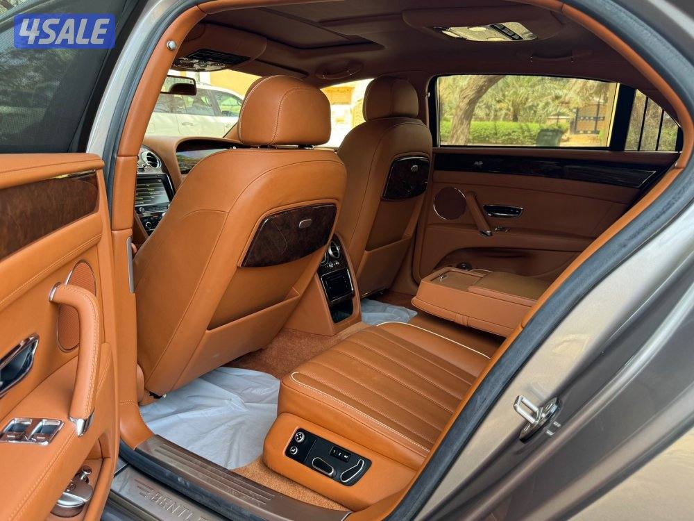 بنتلي فلاينج سبير V8 موديل ٢٠١٥ سيرفيس الوكالة ماشي ٦٨ ألف أعلى درجة7