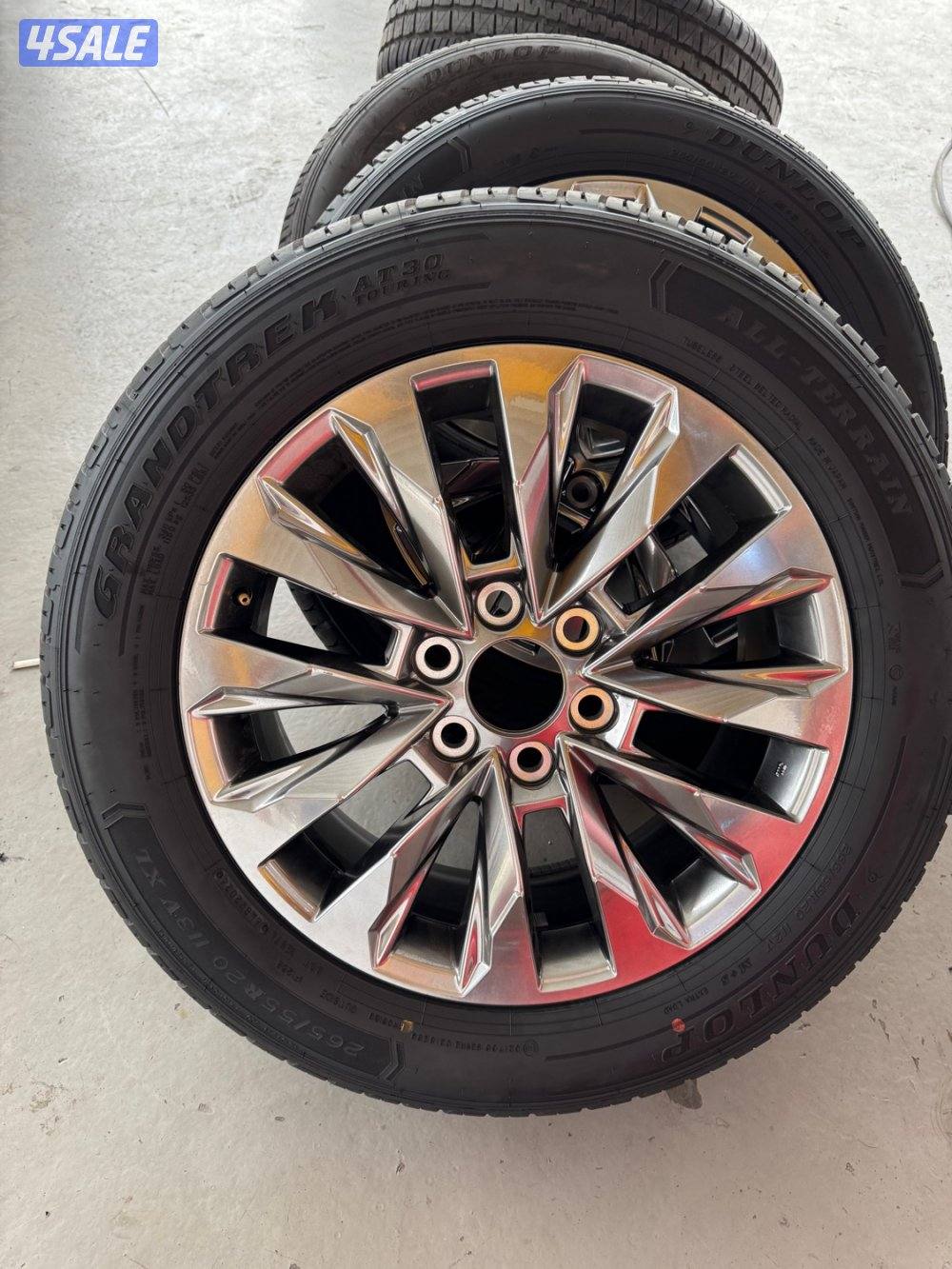 ٥ رنقات لاند كروز 2024 اصلي وكالة جديد شرط لم تستخدم نهائياً0