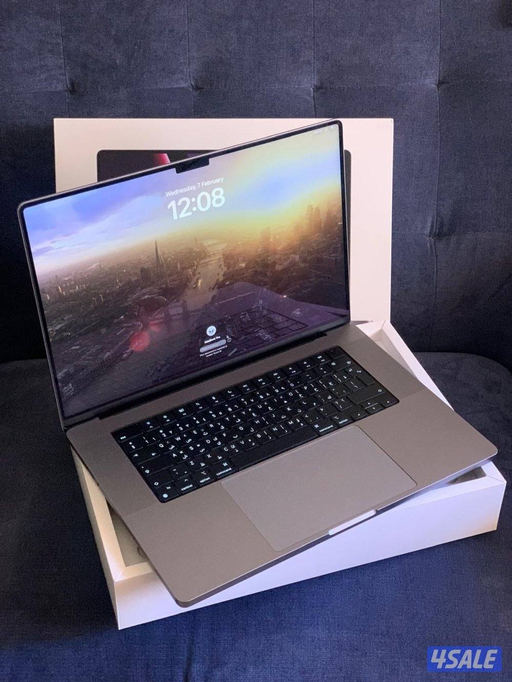 للبيع ماك M2 Max حجم الذاكرة 1TB1