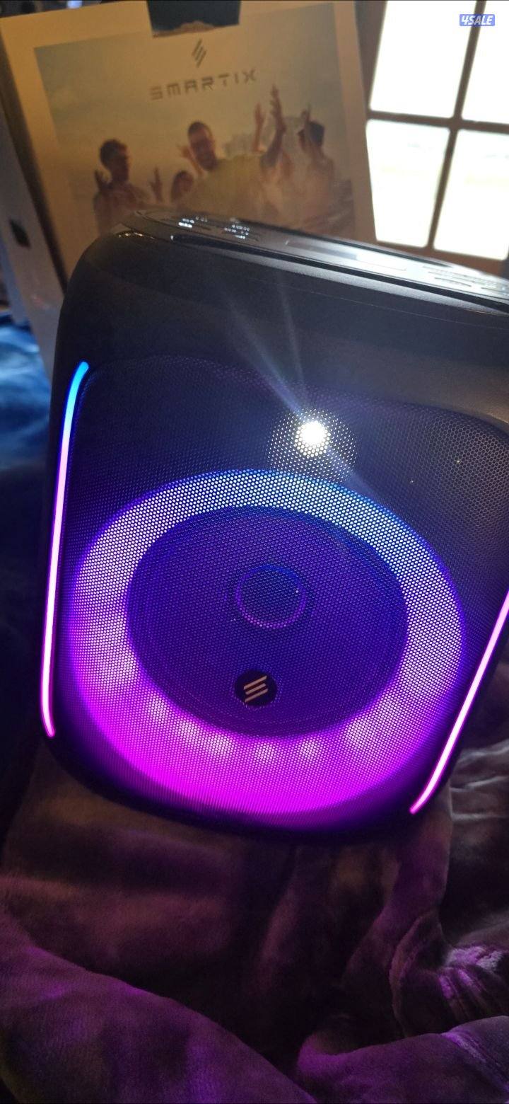 للبيع سماعتين party box smartix عدد23