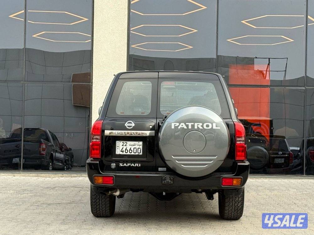 NISSAN SAFARI _20245
