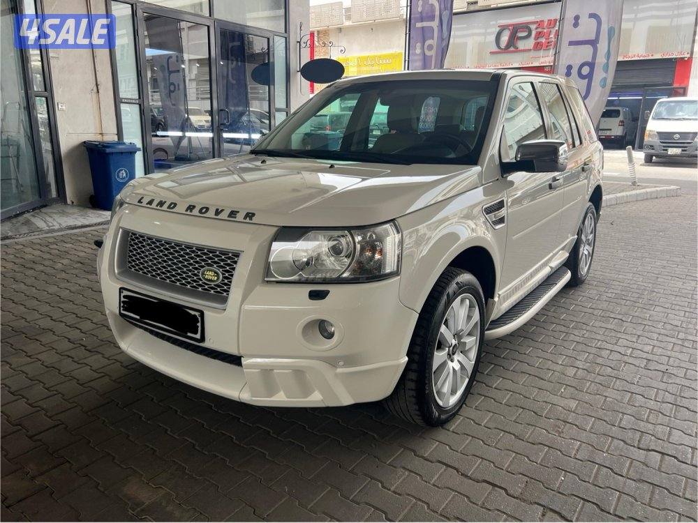 للبيع لاندروفر  LR2 موديل 20100