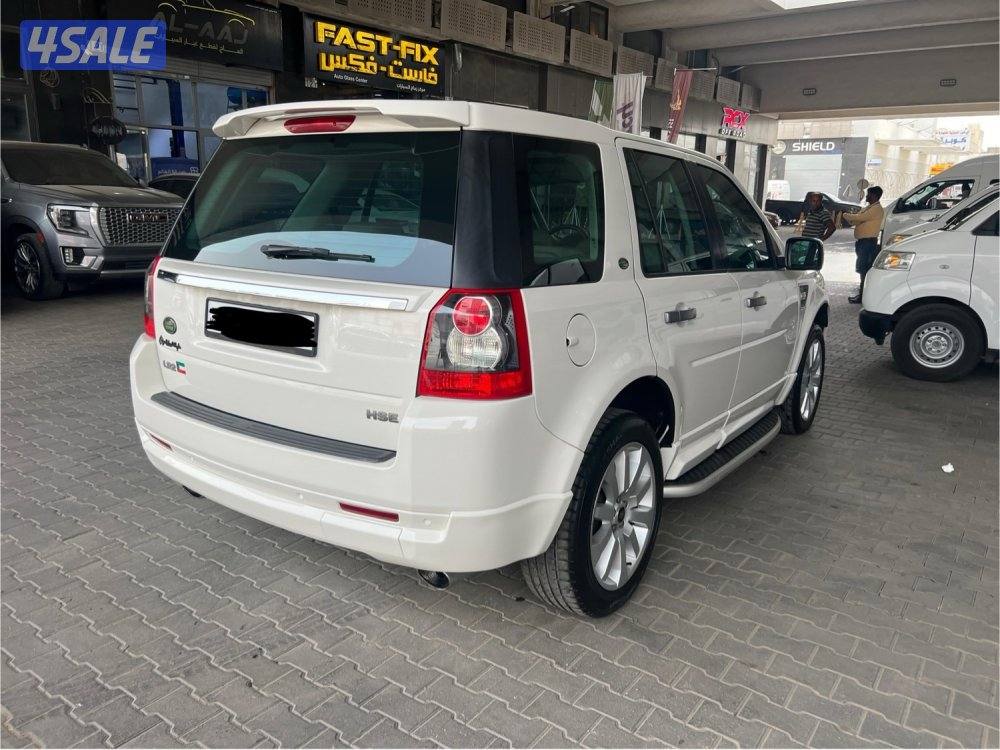 للبيع لاندروفر  LR2 موديل 20101