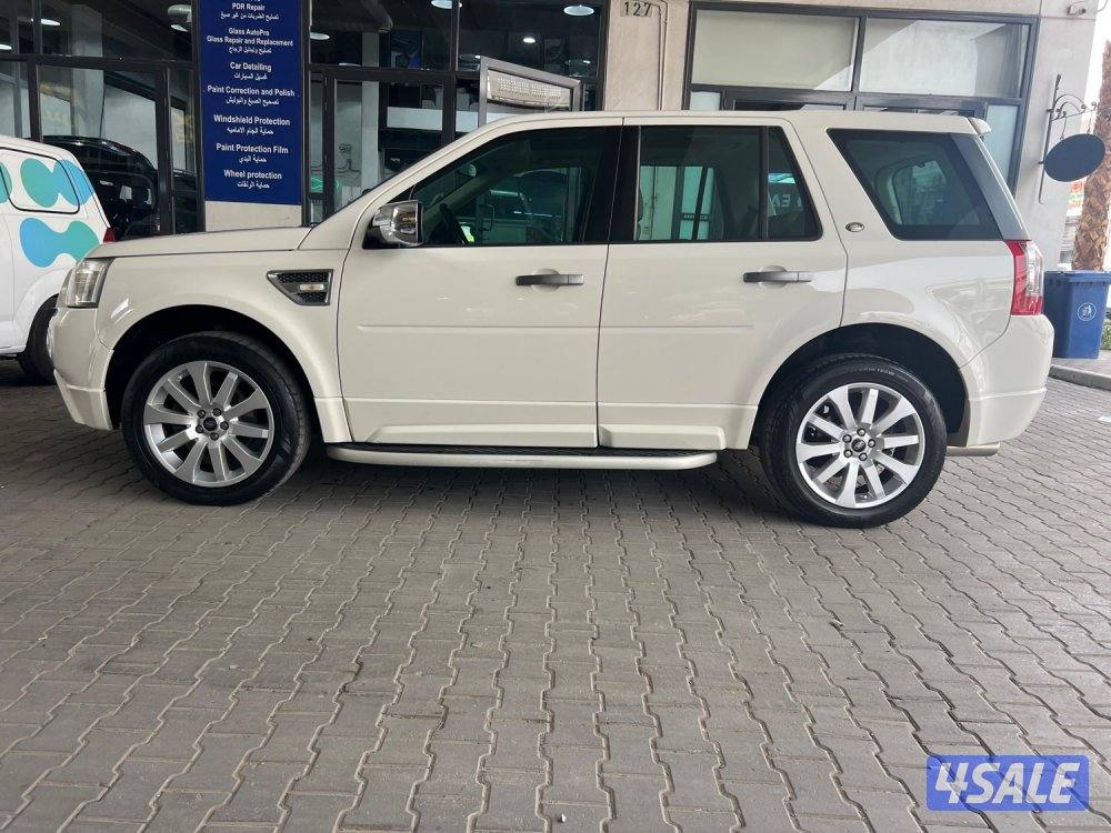 للبيع لاندروفر  LR2 موديل 20102