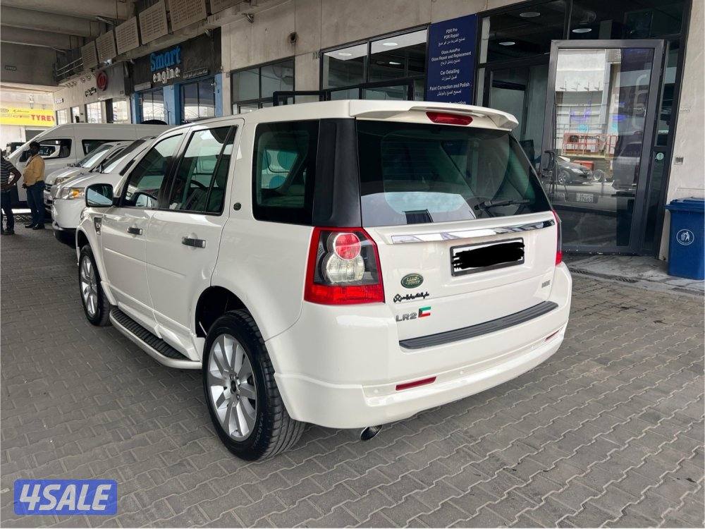 للبيع لاندروفر  LR2 موديل 20103