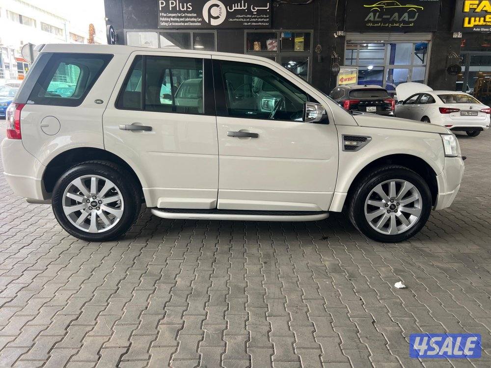 للبيع لاندروفر  LR2 موديل 20105