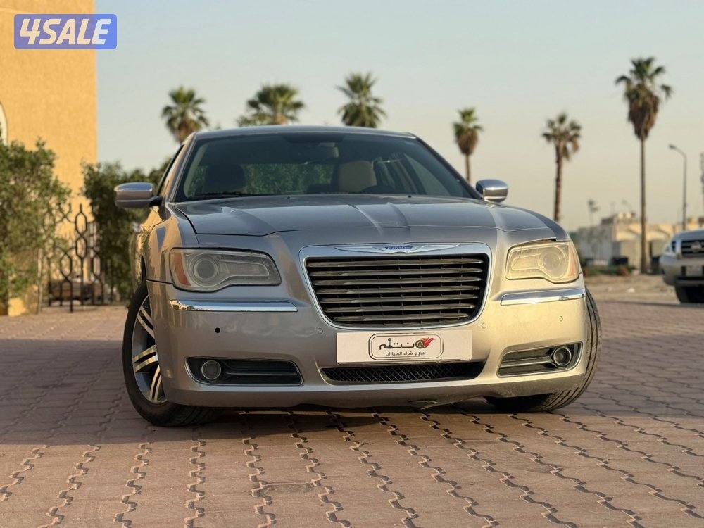 كرايزلر C300 موديل 2013 شرط الفحص1