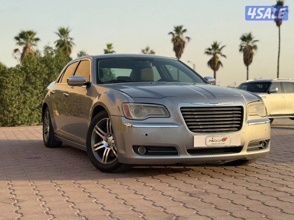 كرايزلر C300 موديل 2013 شرط الفحص2