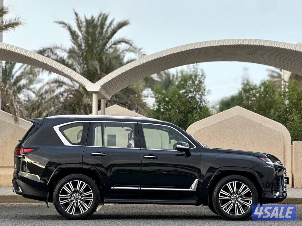 معرض القمة🚩3