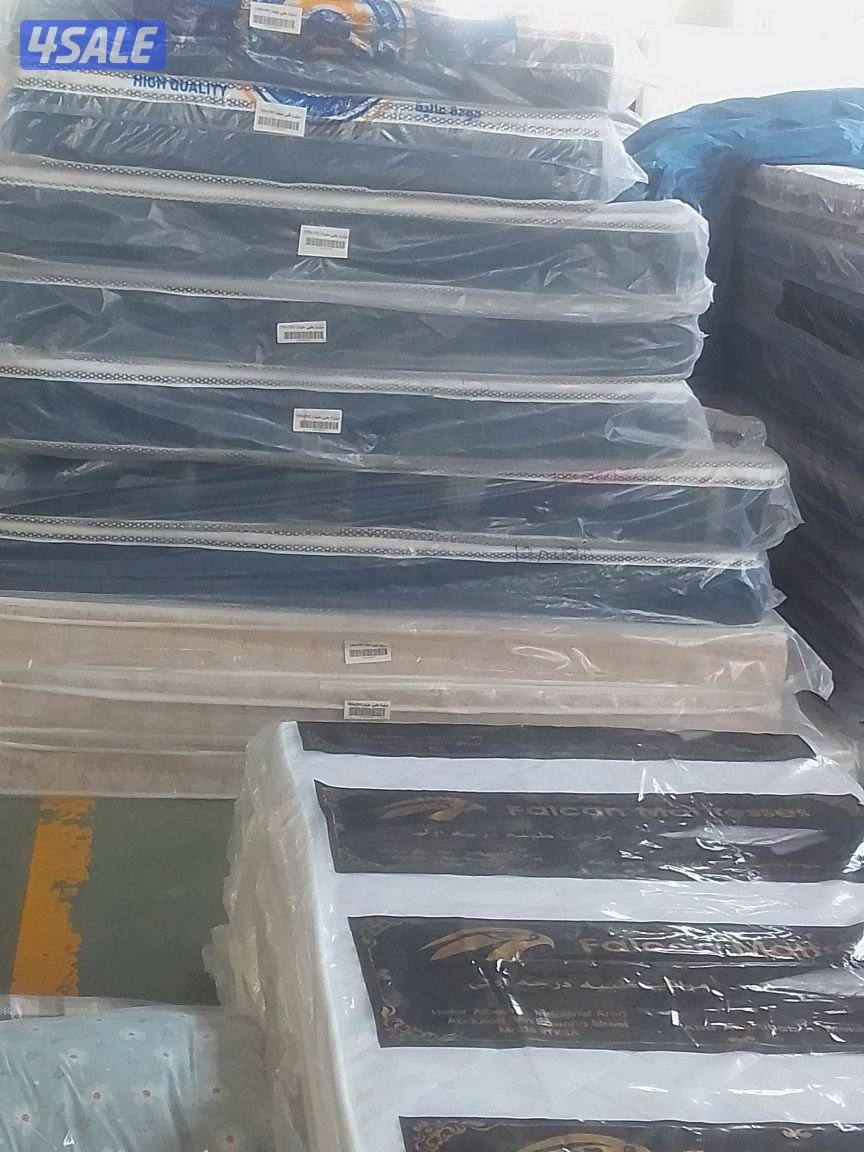 يوجد لدينا جميع المولات السراير الطبيه6